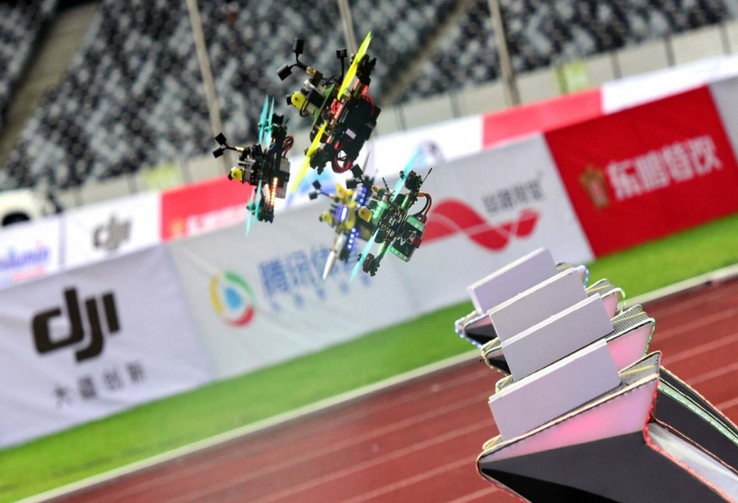 鲸调研|低空保险的万亿赛道竞速:40余家险企试水数据不通、风险复杂交织等问题待解(图1) 鲸调研|低空保险的万亿赛道竞速:40余家险企试水数据不通、风险复杂交织等问题待解